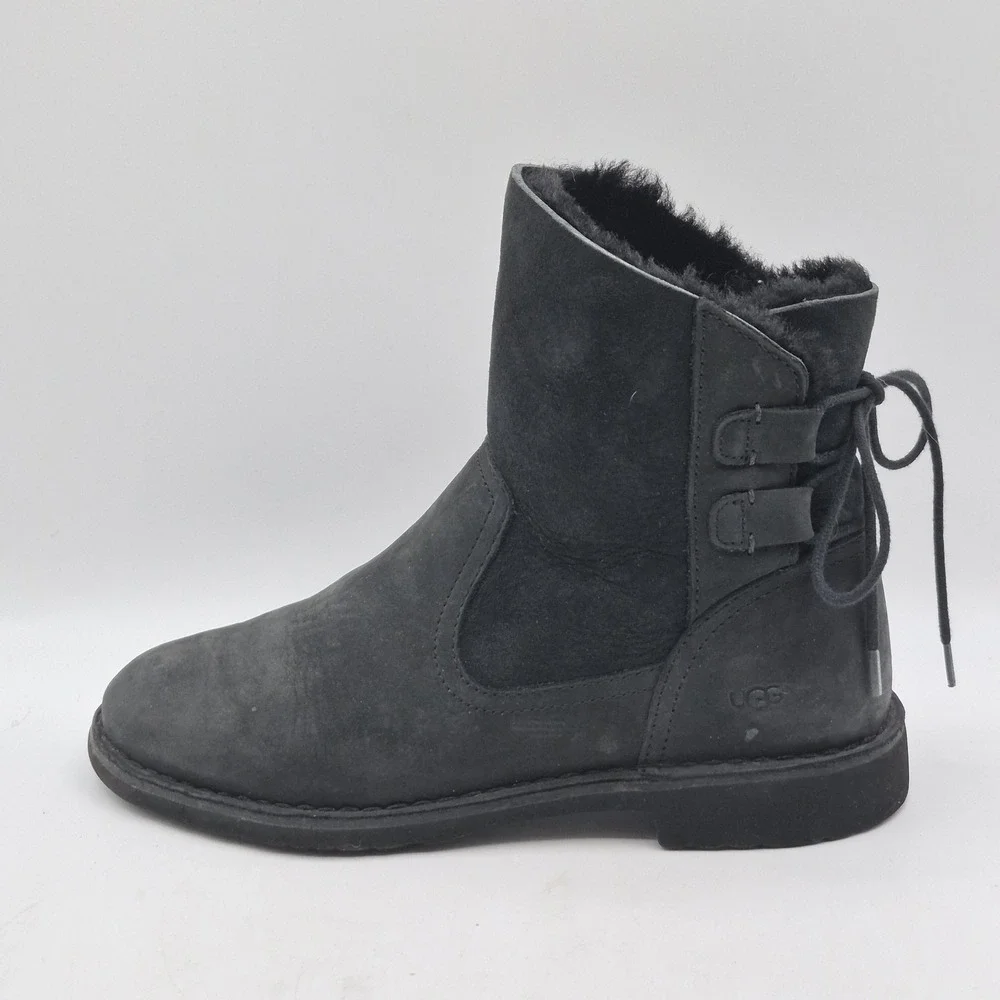 UGG Boots Womens Size‎ 8.5 Black Suede Shearling Lined Tie Back Ankle 1019164